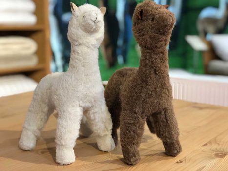 The Magic Toy Shop 14 Inch Soft Fluffy Alpaca Door Stop Heavy Fabric Llama Novelty Home Animal Doorstop 